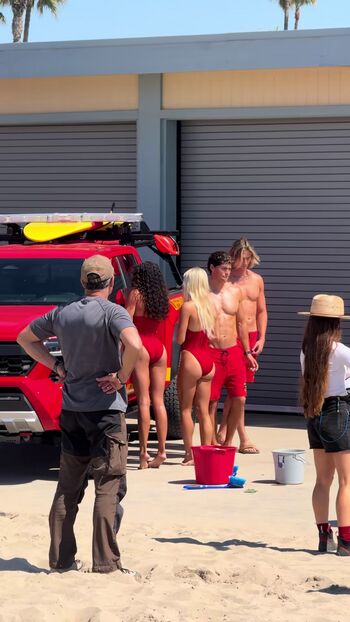 Livvy dunne  page leaked private photo uncensored HD quality