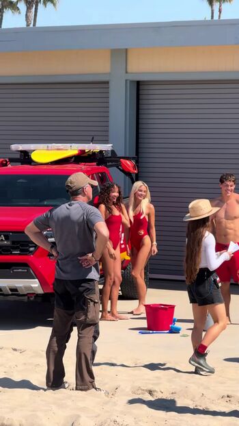 Livvy dunne  page leaked private photo uncensored HD quality