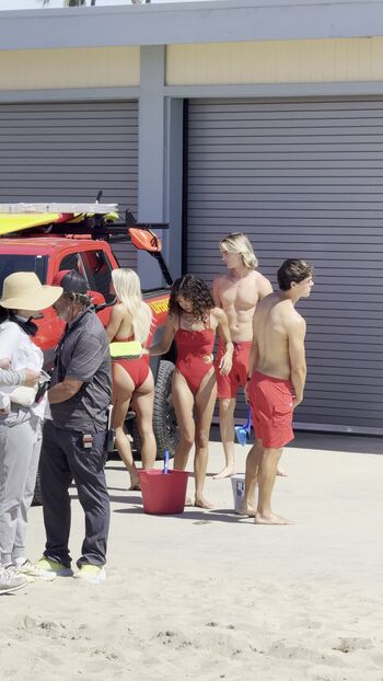 Livvy dunne  page leaked private photo uncensored HD quality