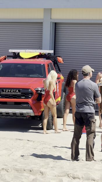 Livvy dunne  page leaked private photo uncensored HD quality