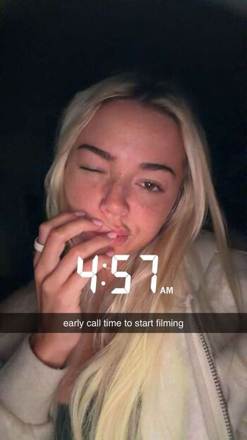 Livvy dunne  page leaked private photo uncensored HD quality