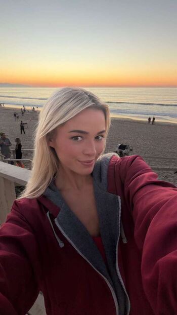 Livvy dunne  page leaked private photo uncensored HD quality