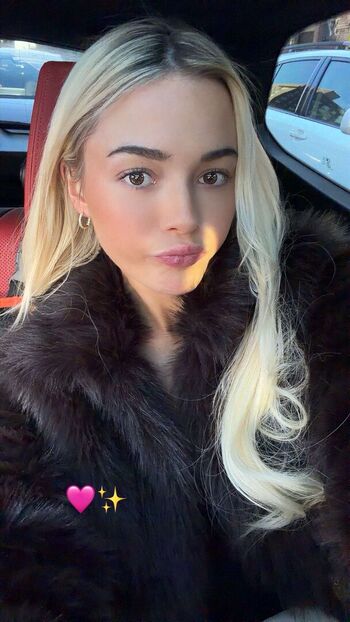 Livvy dunne  page leaked private photo uncensored HD quality