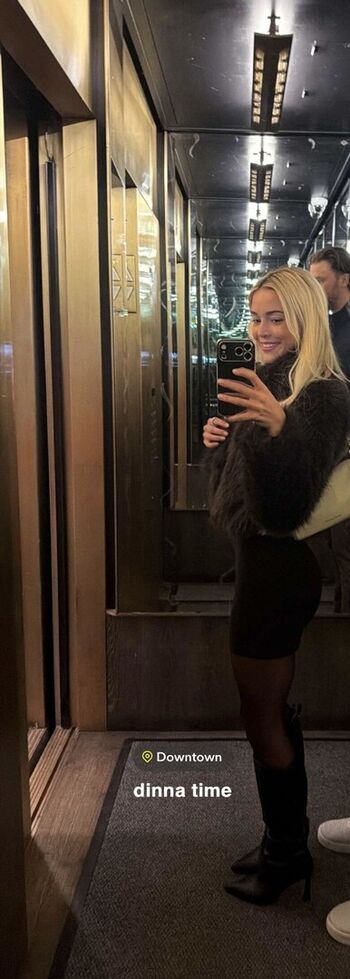 Livvy dunne  page leaked private photo uncensored HD quality