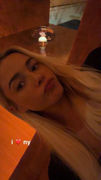 Livvy dunne  page leaked private photo uncensored HD quality