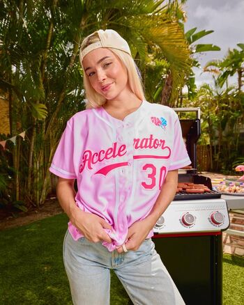 Livvy dunne  page leaked private photo uncensored HD quality