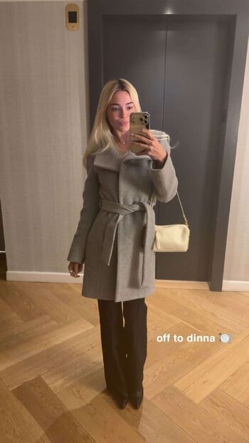 Livvy dunne  page leaked private photo uncensored HD quality