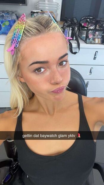 Livvy dunne  page leaked private photo uncensored HD quality