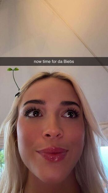 Livvy dunne  page leaked private photo uncensored HD quality