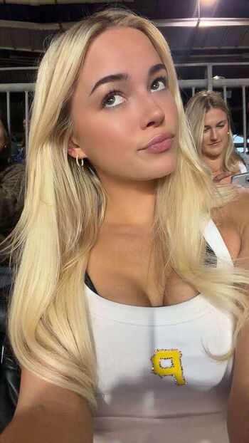 Livvy dunne leaked private photo uncensored HD quality