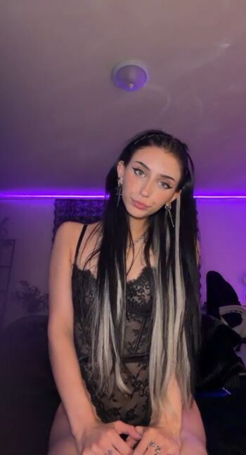Liza lowe leaked private photo uncensored HD quality