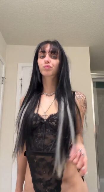 Liza lowe leaked private photo uncensored HD quality