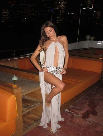 Llaurenella leaked private photo uncensored HD quality