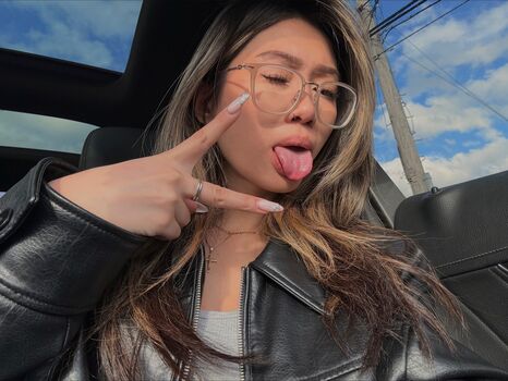 Lluvfifii leaked private photo uncensored HD quality