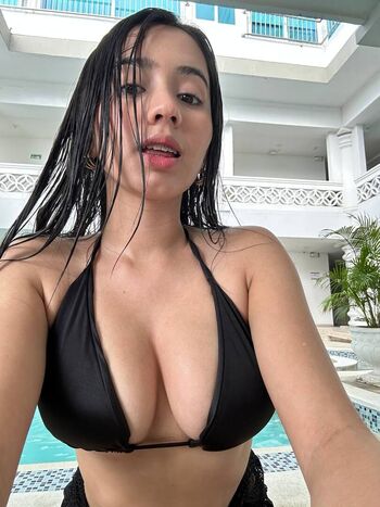 Lovely zoe leaked private photo uncensored HD quality