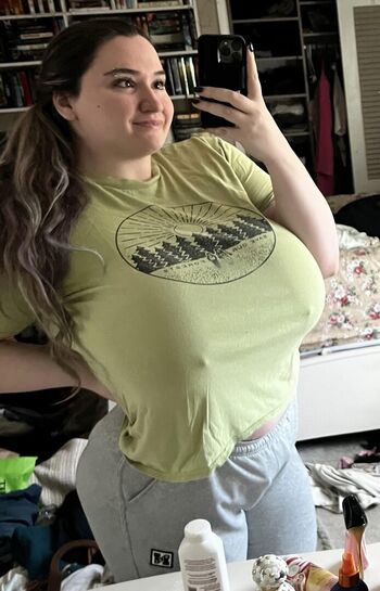 Lovelysquirrel page leaked private photo uncensored HD quality