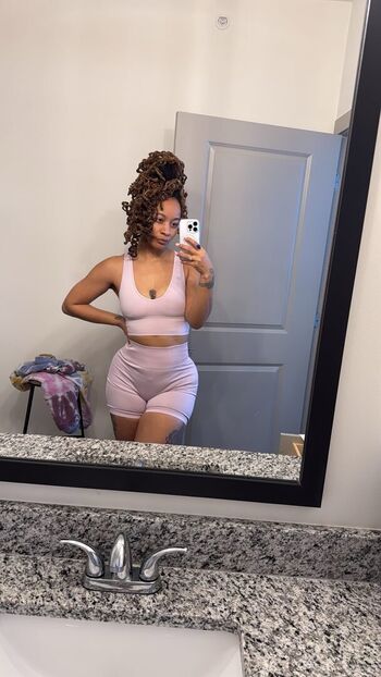 Lovemedownpink leaked private photo uncensored HD quality