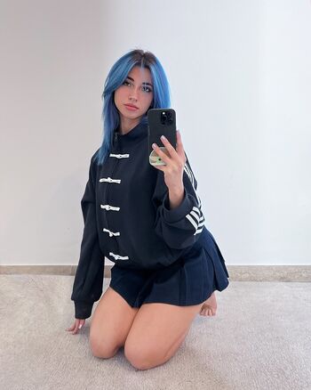 Lucrelisa  page leaked private photo uncensored HD quality