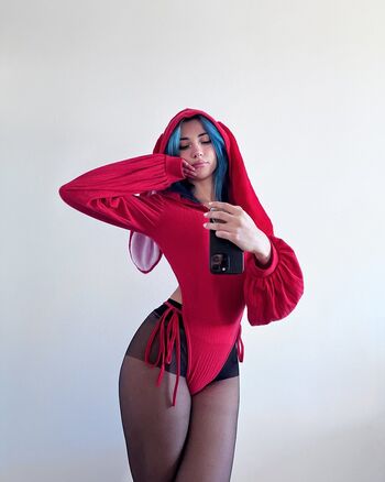 Lucrelisa  page leaked private photo uncensored HD quality