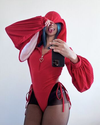 Lucrelisa  page leaked private photo uncensored HD quality