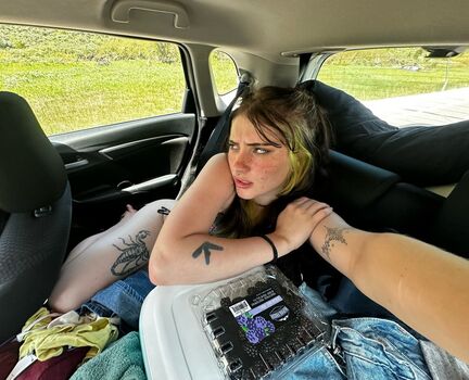 Lyricsliife page leaked private photo uncensored HD quality