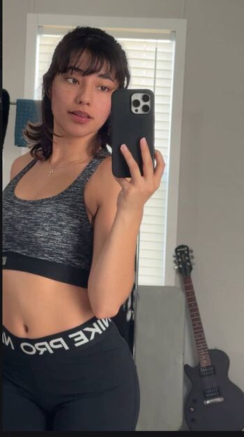 Lyssalevin leaked private photo uncensored HD quality