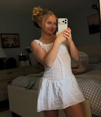 Macimccarley leaked private photo uncensored HD quality