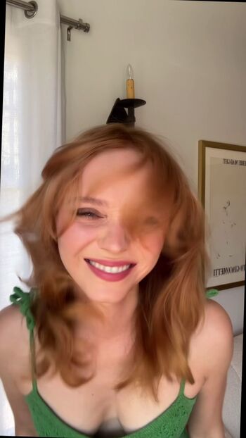 Madeleine arthur leaked private photo uncensored HD quality