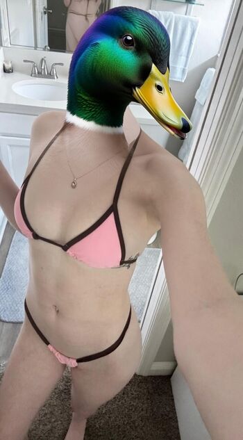 Makenna kelly  page leaked private photo uncensored HD quality
