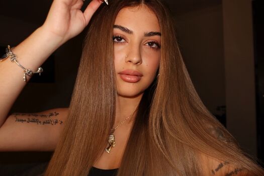 Malu trevejo  page leaked private photo uncensored HD quality