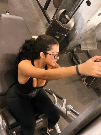 Malu trevejo  page leaked private photo uncensored HD quality