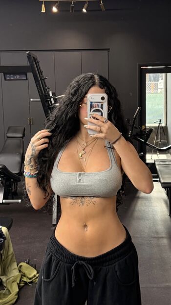 Malu trevejo  page leaked private photo uncensored HD quality