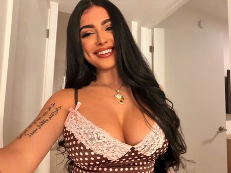 Malu trevejo  page leaked private photo uncensored HD quality