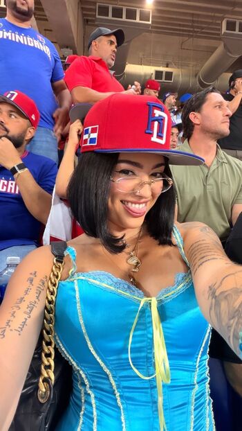 Malu trevejo  page leaked private photo uncensored HD quality