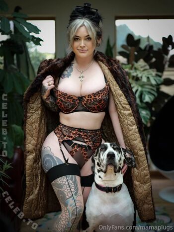 Mamaplugs  page leaked private photo uncensored HD quality