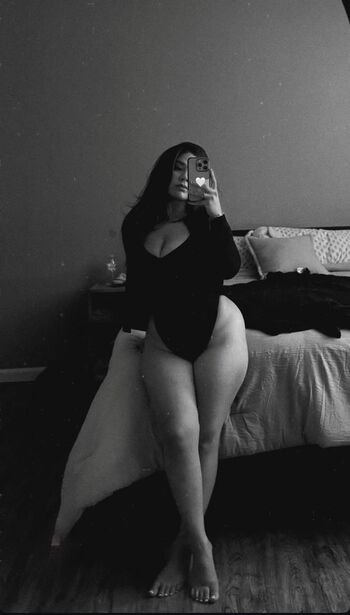Mandaamariahh leaked private photo uncensored HD quality