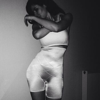 Marina diamandis leaked private photo uncensored HD quality