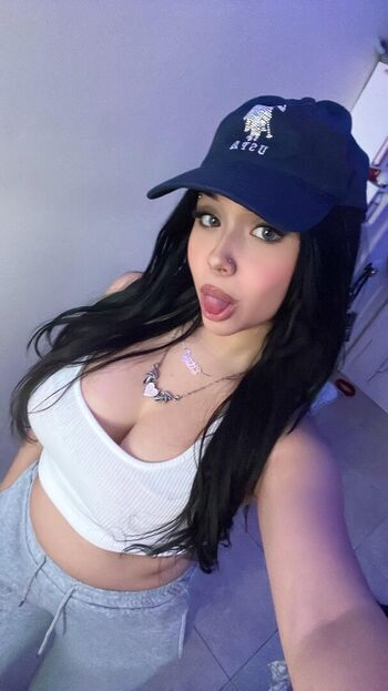 Maskedvixe leaked private photo uncensored HD quality