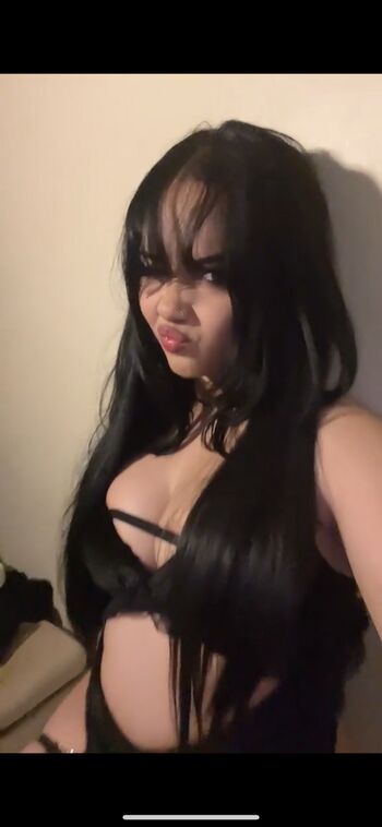 Maskedvixe leaked private photo uncensored HD quality