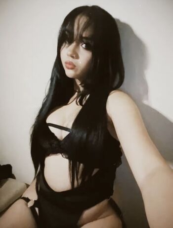 Maskedvixe leaked private photo uncensored HD quality