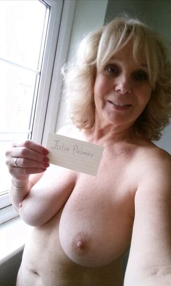 Mature women leaked private photo uncensored HD quality