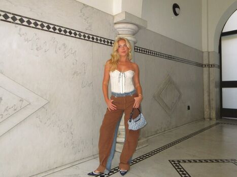 Megan moroney leaked private photo uncensored HD quality
