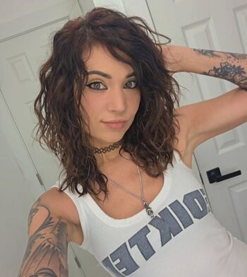 Meloniemac page leaked private photo uncensored HD quality