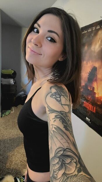 Meloniemac page leaked private photo uncensored HD quality