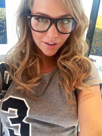 Mia malkova  page leaked private photo uncensored HD quality