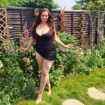 Missvintagedresses page leaked private photo uncensored HD quality