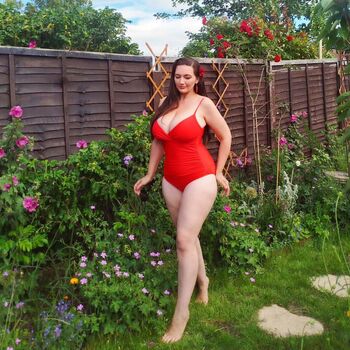Missvintagedresses page leaked private photo uncensored HD quality