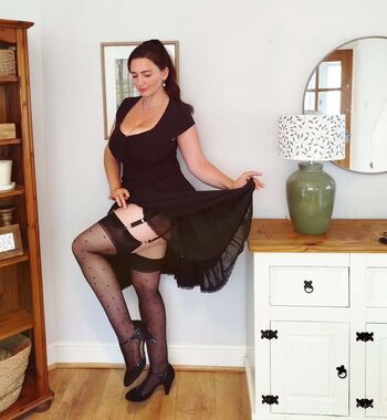 Missvintagedresses leaked private photo uncensored HD quality