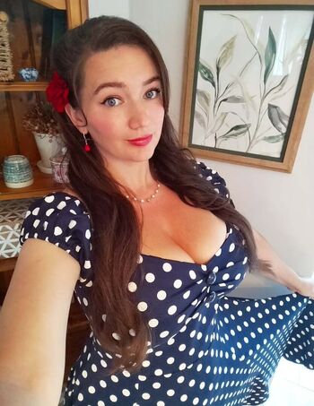 Missvintagedresses leaked private photo uncensored HD quality