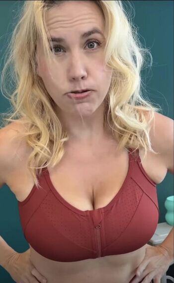 Mondragon chiropractic  page leaked private photo uncensored HD quality